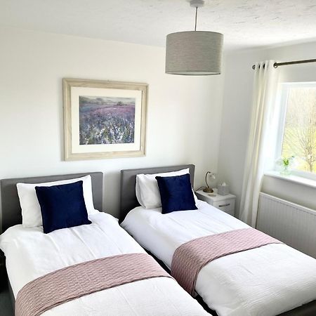 Comfortable And Spacious Superb Holiday Home In Llanelli, Dog Friendly Ngoại thất bức ảnh