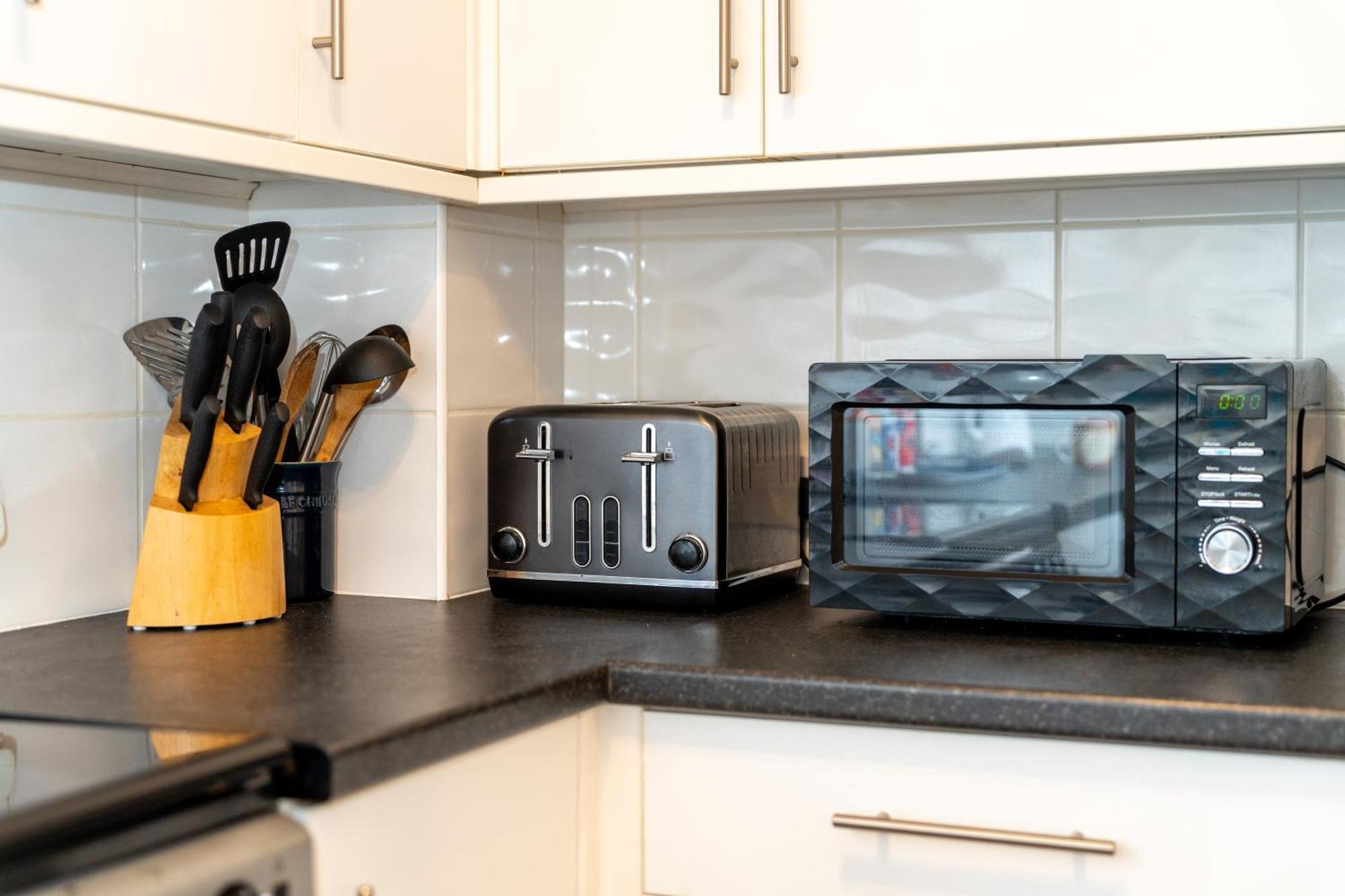 Comfortable And Spacious Superb Holiday Home In Llanelli, Dog Friendly Ngoại thất bức ảnh