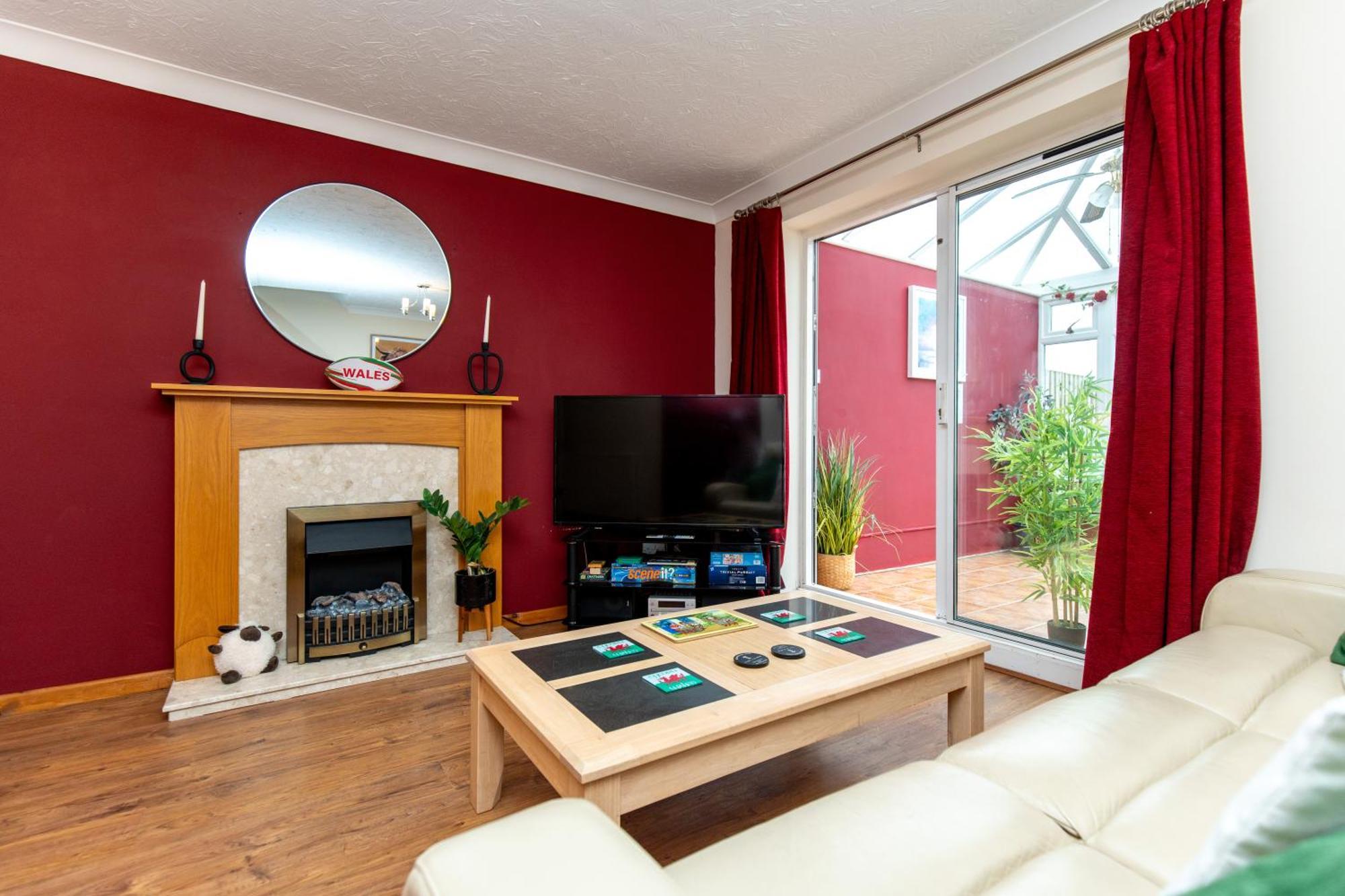 Comfortable And Spacious Superb Holiday Home In Llanelli, Dog Friendly Ngoại thất bức ảnh